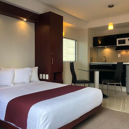 Suites Capri Reforma Ángel 380 Città del Messico Esterno foto
